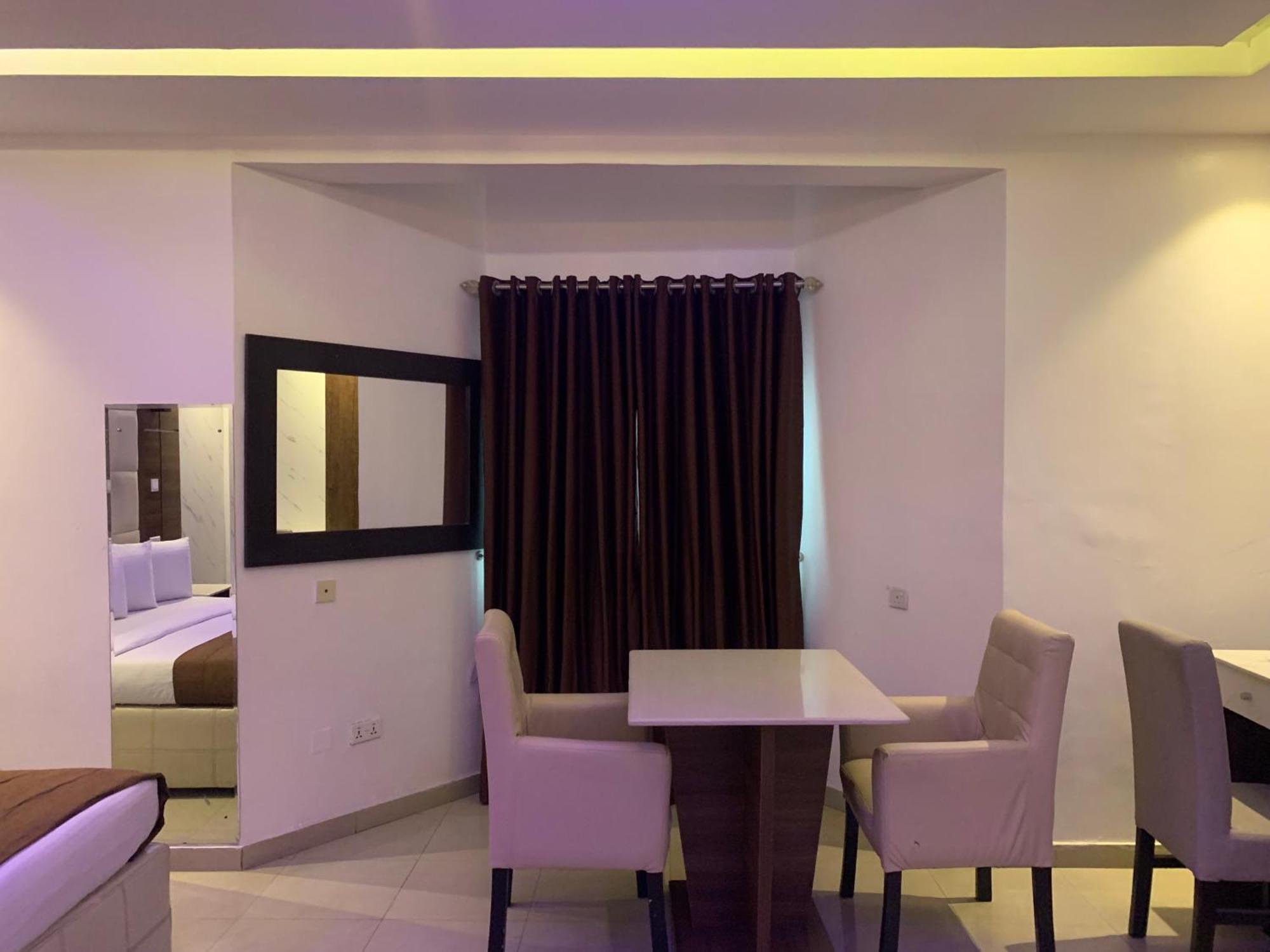Presken Hotel @Oniru Lagos Ngoại thất bức ảnh