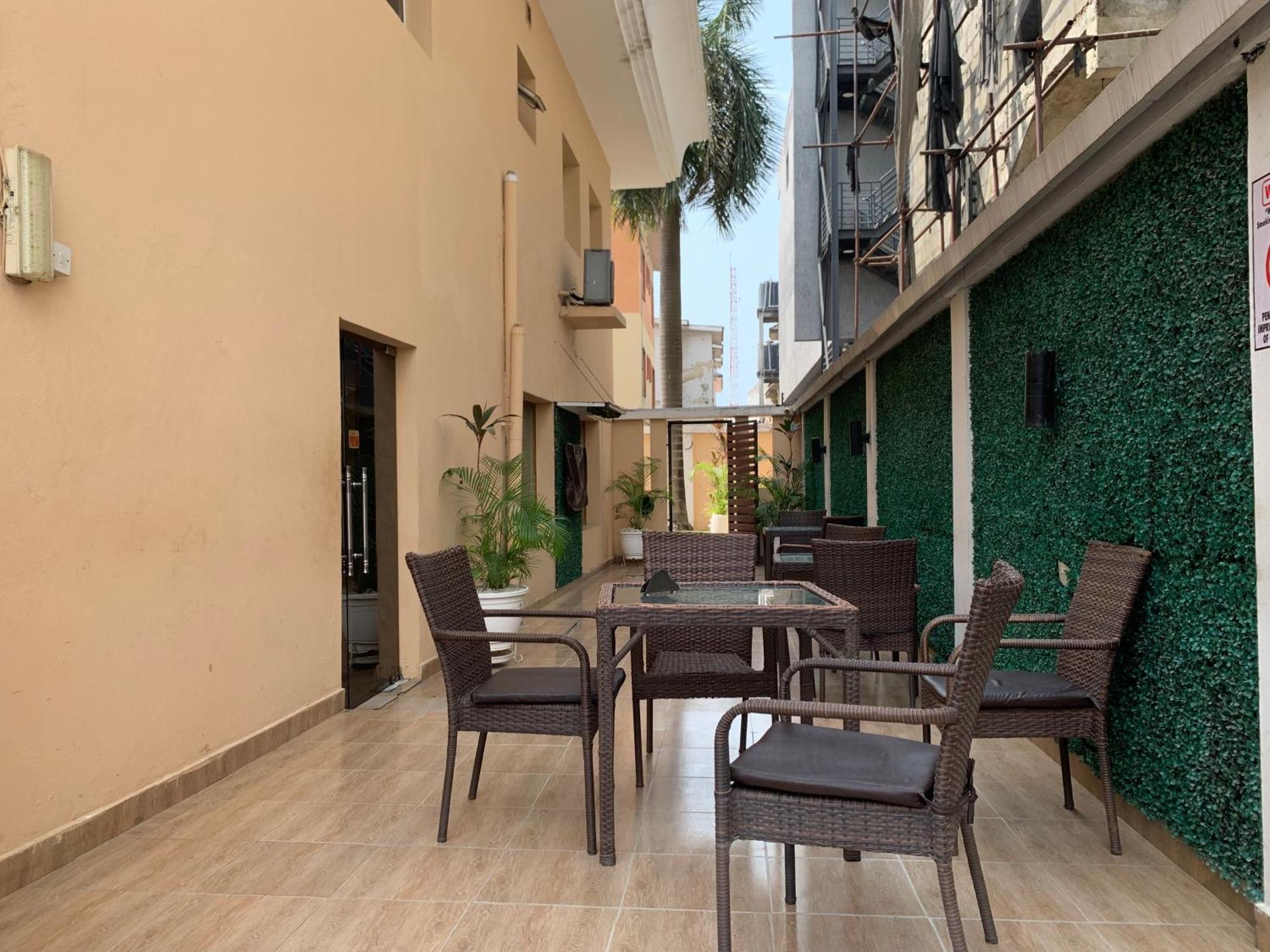 Presken Hotel @Oniru Lagos Ngoại thất bức ảnh
