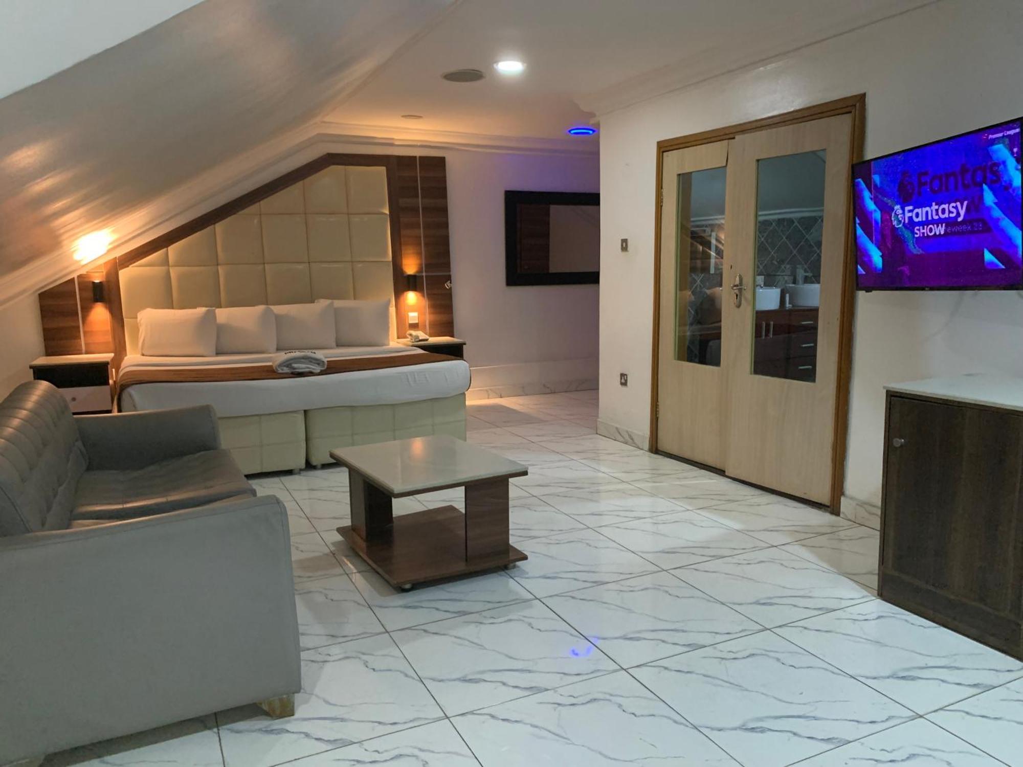 Presken Hotel @Oniru Lagos Ngoại thất bức ảnh