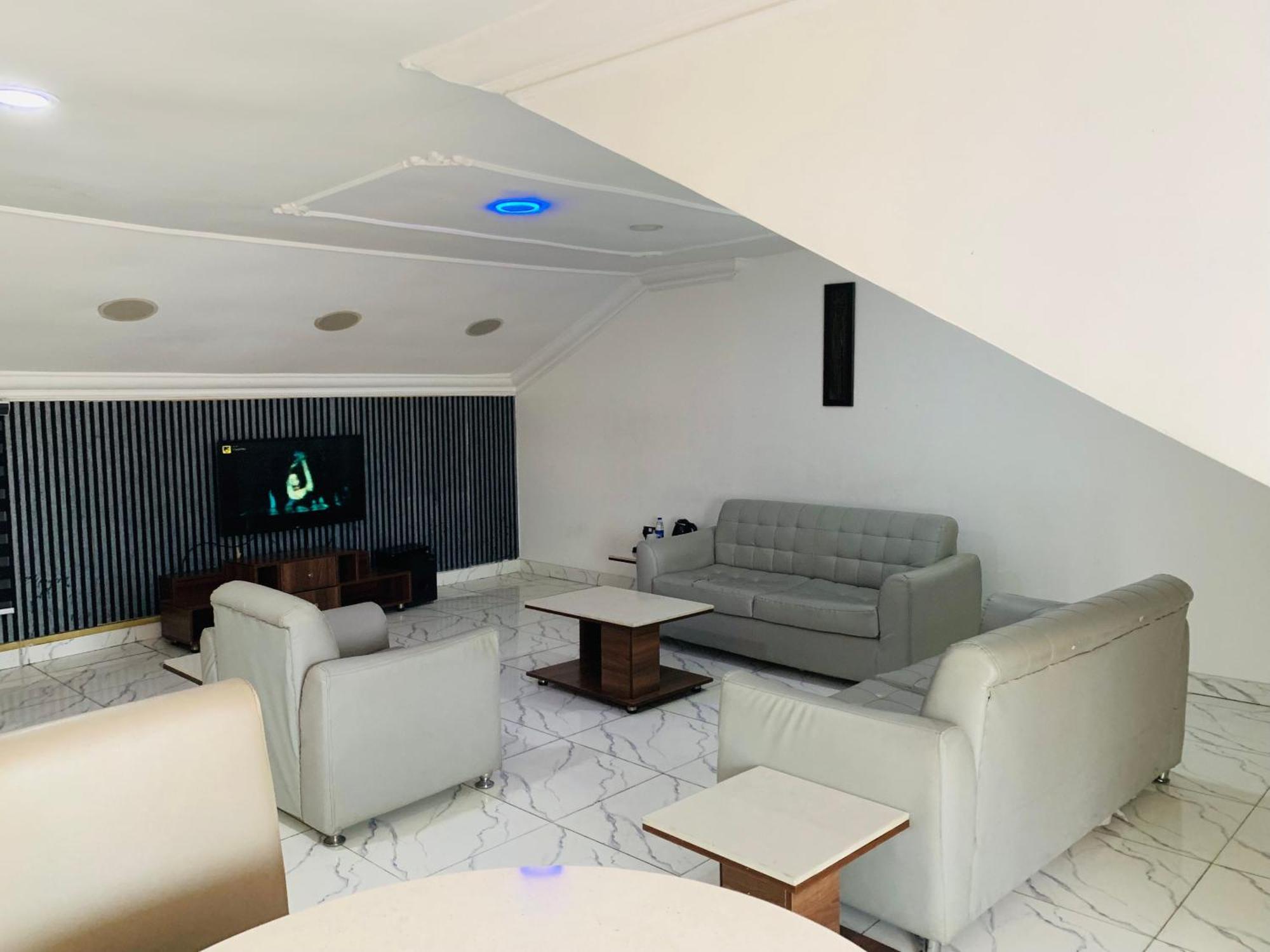 Presken Hotel @Oniru Lagos Ngoại thất bức ảnh