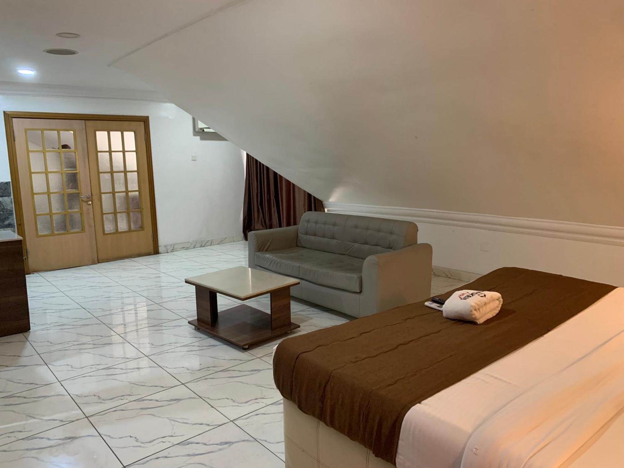 Presken Hotel @Oniru Lagos Ngoại thất bức ảnh