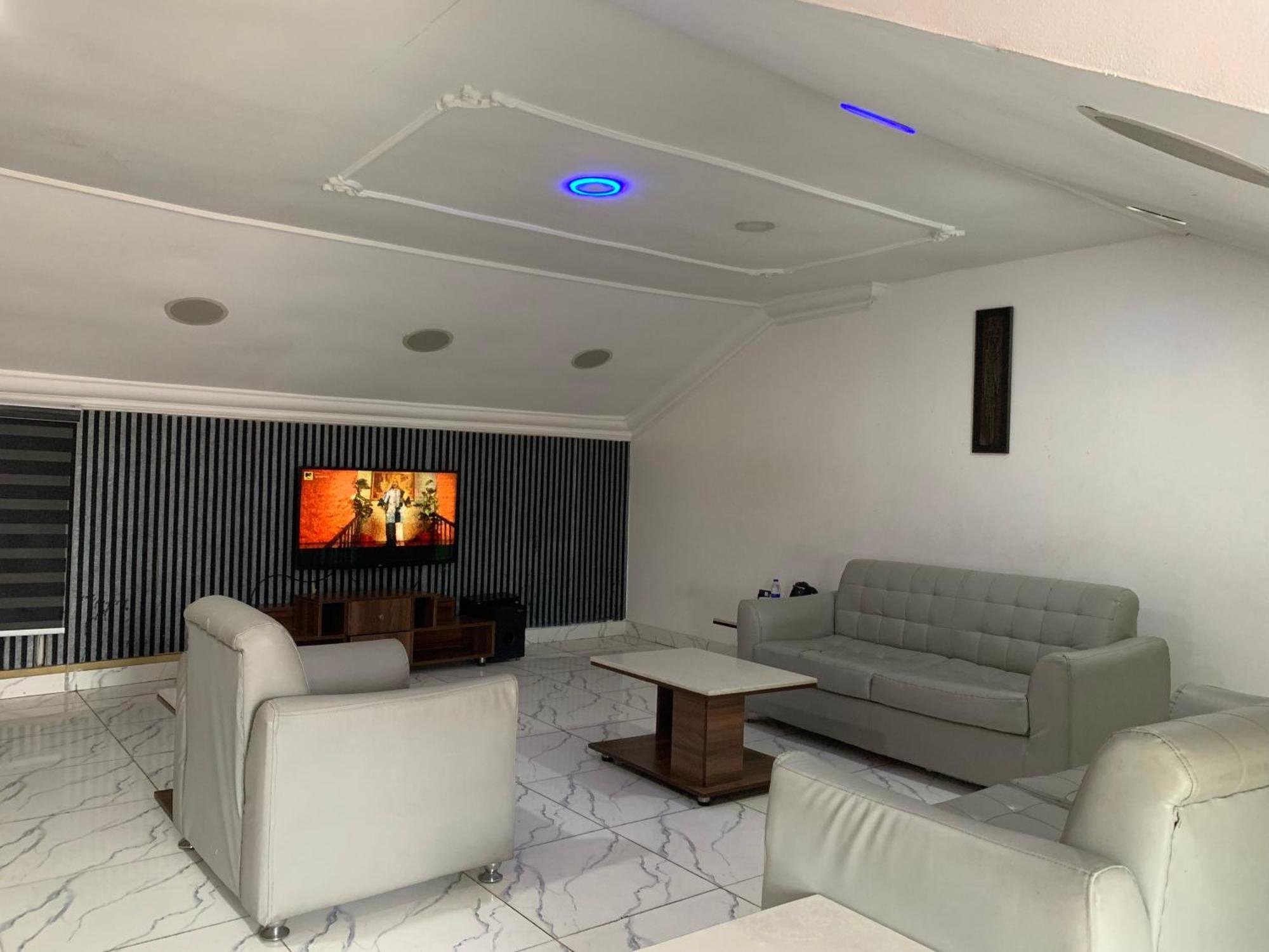 Presken Hotel @Oniru Lagos Ngoại thất bức ảnh